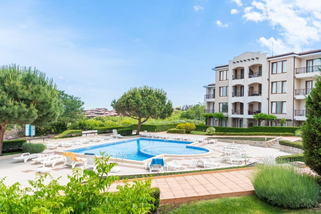 Созопол Парадайс Блу Апартаментс Apartment Ngoại thất bức ảnh
